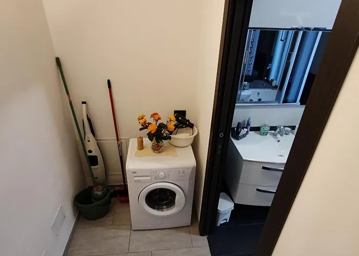 Kira 1 Apartment *